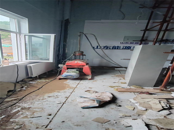 沐川地基基础下沉墙体裂缝加固注浆顶升施工